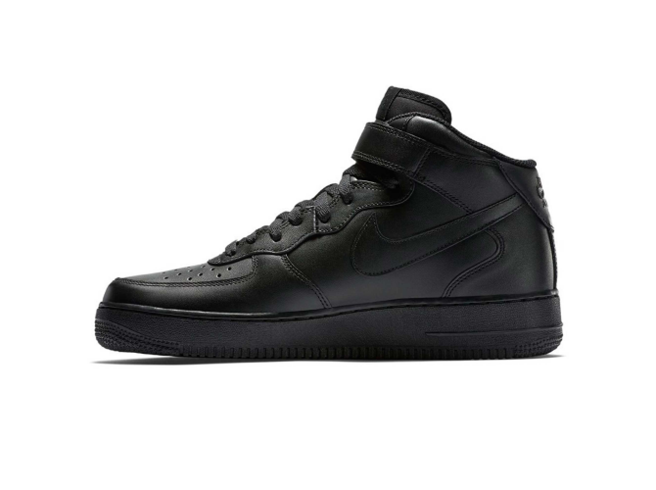 Кроссовки mid. Nike Air Force 1 07 мужские. Nike Air Force 1 высокие черные. Кроссовки Nike Air Force 1 Mid '07 le. Кроссовки Nike Air Force 1 Shadow цвет черный.